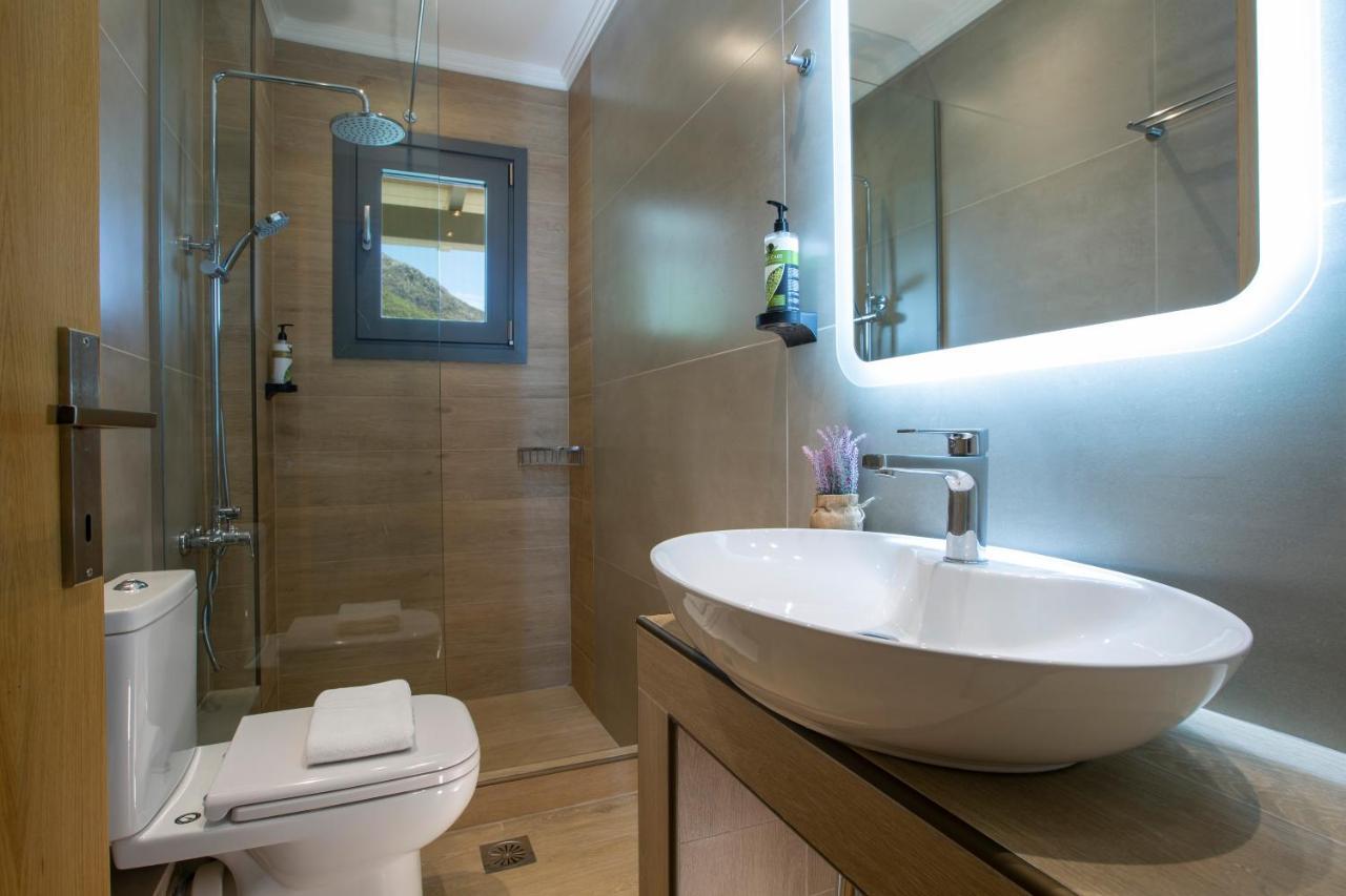 Zisis Suites Nydri  Ngoại thất bức ảnh